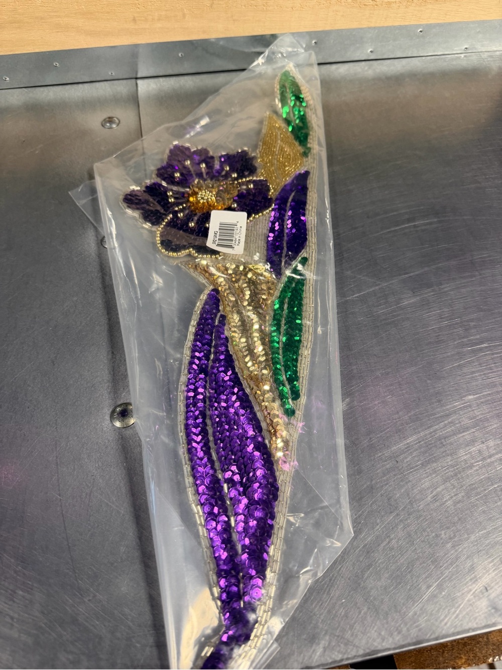 Mardi Gras Floral Sequin Appliqué Patch (NEW) - Picture 2 of 5